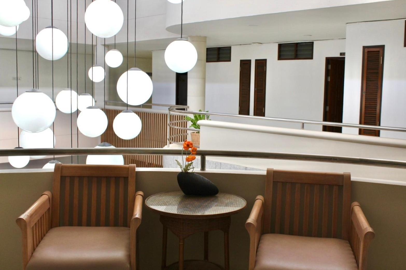 S2 Hotel - Sha Plus Certified Bangszen Kültér fotó